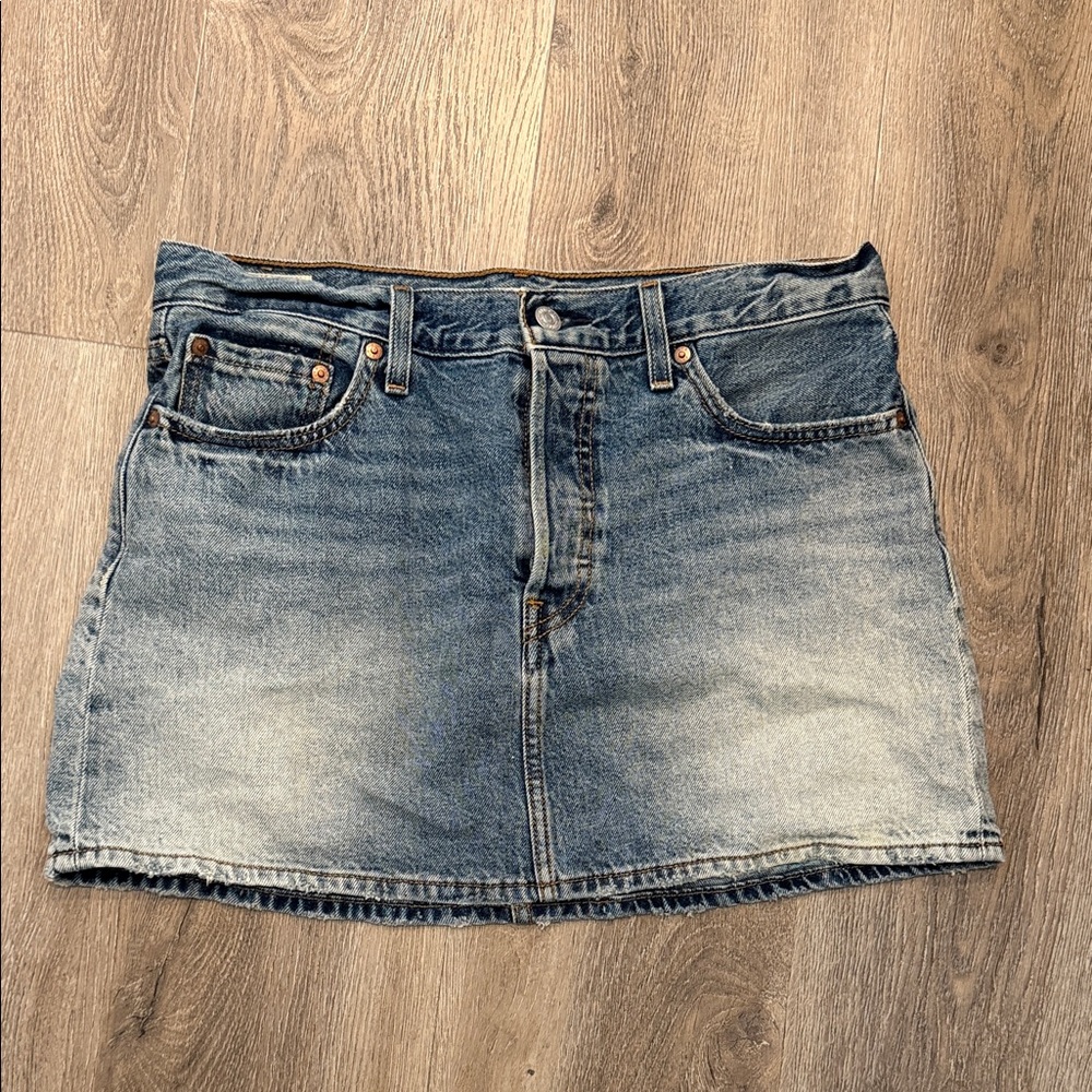 LEVI’S ICON Denim Mini Skirt